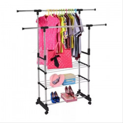 Adjustable clothes rack