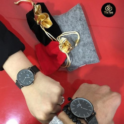 Couple avec les montres...